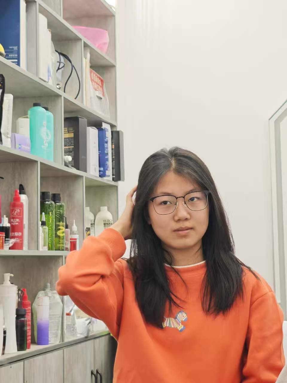 Judy第一次陪Airis剪头发