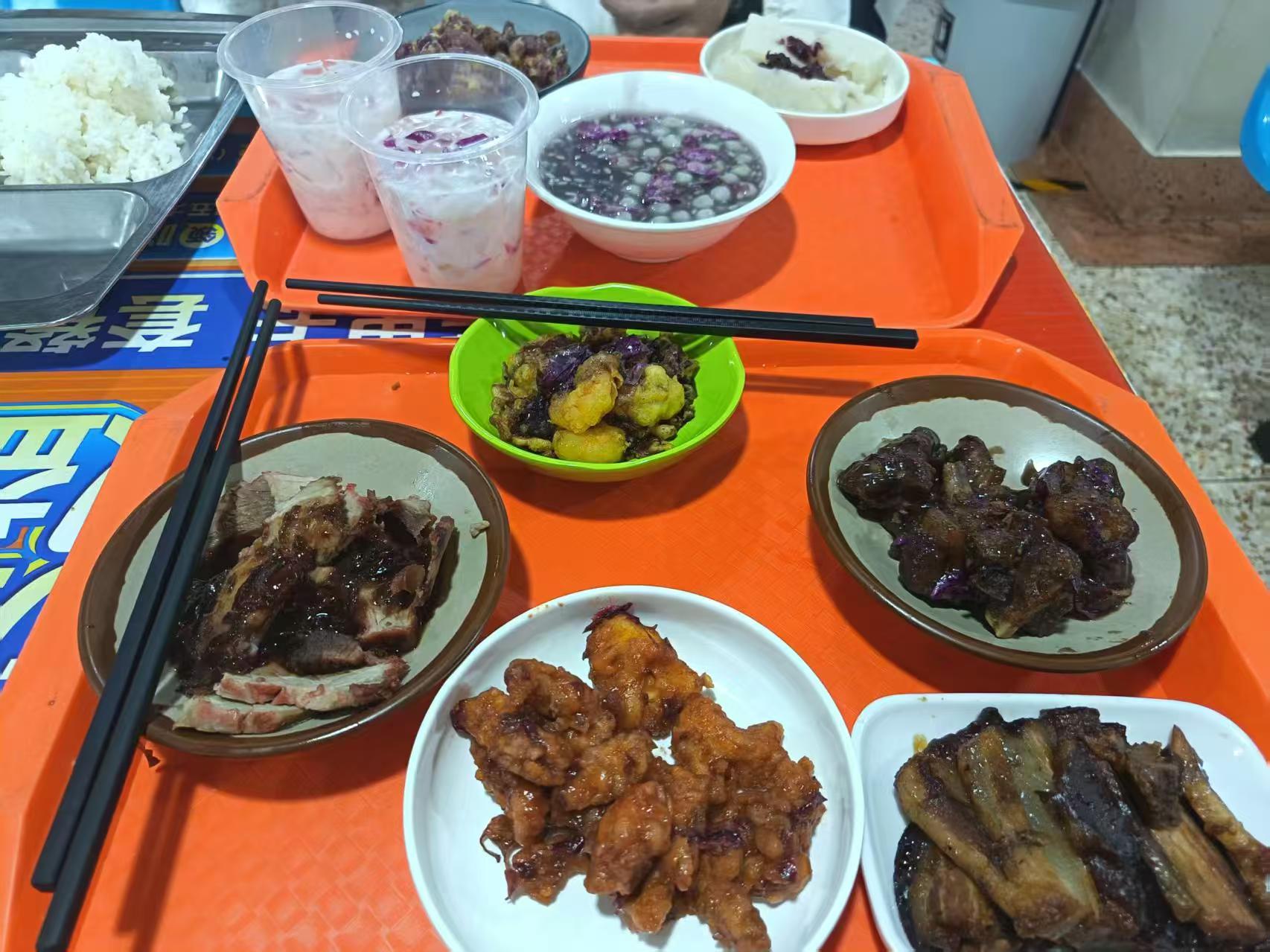 一起吃玫瑰宴